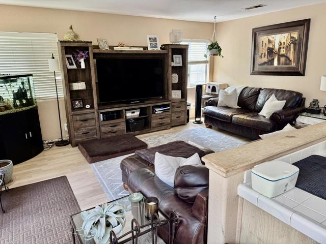 Detail Gallery Image 12 of 44 For 7000 via Padilla, Carlsbad,  CA 92009 - 4 Beds | 2/1 Baths