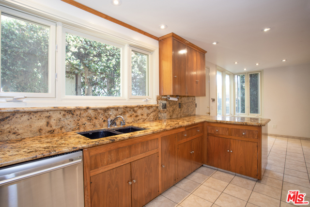 3 Bed Home for Sale in Los Angeles, California