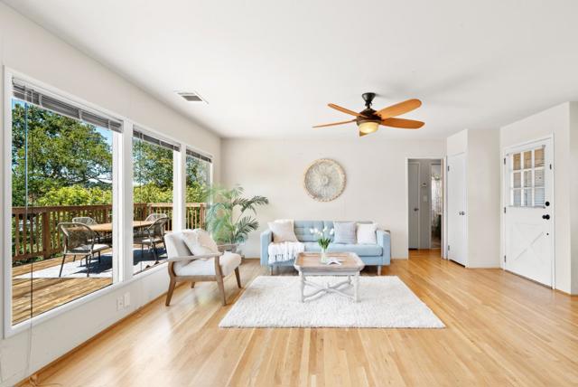 206 Bayview Court, Aptos CA: https://media.crmls.org/mediaz/0d85ca03-9eeb-4bef-9328-6179250b8a09.jpg