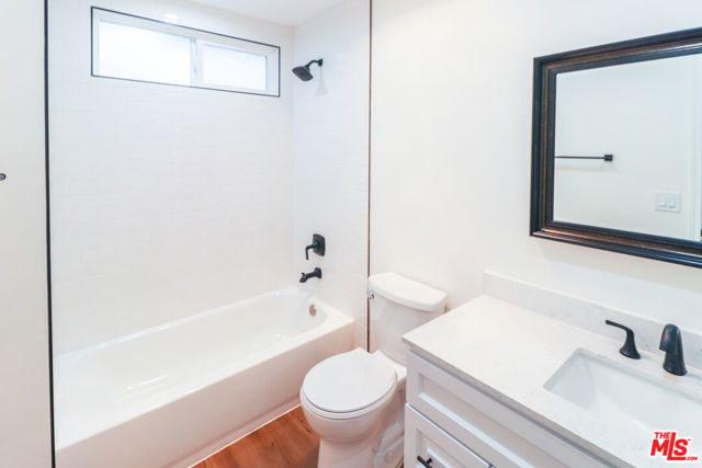 2602 Carnegie Lane, Redondo Beach CA: https://media.crmls.org/mediaz/0d85d84c-df73-42c5-9430-d6765aa3fb2a.jpg