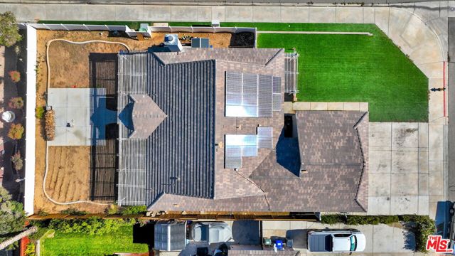 13292 Via Del Lago, Victorville CA: https://media.crmls.org/mediaz/0d867c9c-6c93-4237-888e-4457697da2f4.jpg