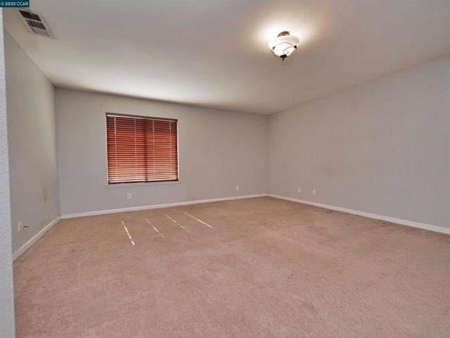 2035 Pasado Avenue, Manteca CA: https://media.crmls.org/mediaz/0d86dba2-53ac-4db5-a19d-93593613bac3.jpg