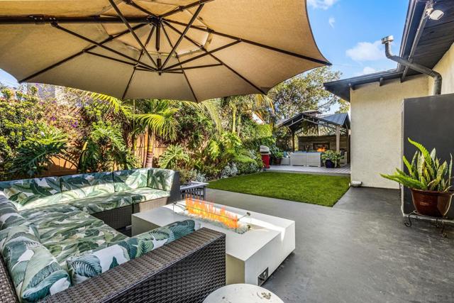 4407 Bancroft St, San Diego CA: https://media.crmls.org/mediaz/0d86f227-c7b2-4850-8551-530c0b2ab38c.jpg