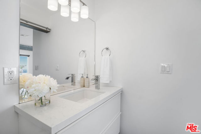 8506 Magnolia Drive, Los Angeles CA: https://media.crmls.org/mediaz/0d871455-b4a7-4c06-8b55-3c00843515e6.jpg