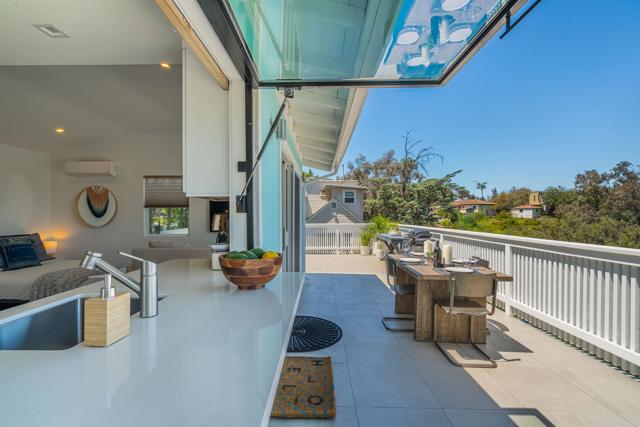 3554 56 Sydney Place, San Diego CA: https://media.crmls.org/mediaz/0d872795-297e-4817-8a57-efbfb8fe93f0.jpg