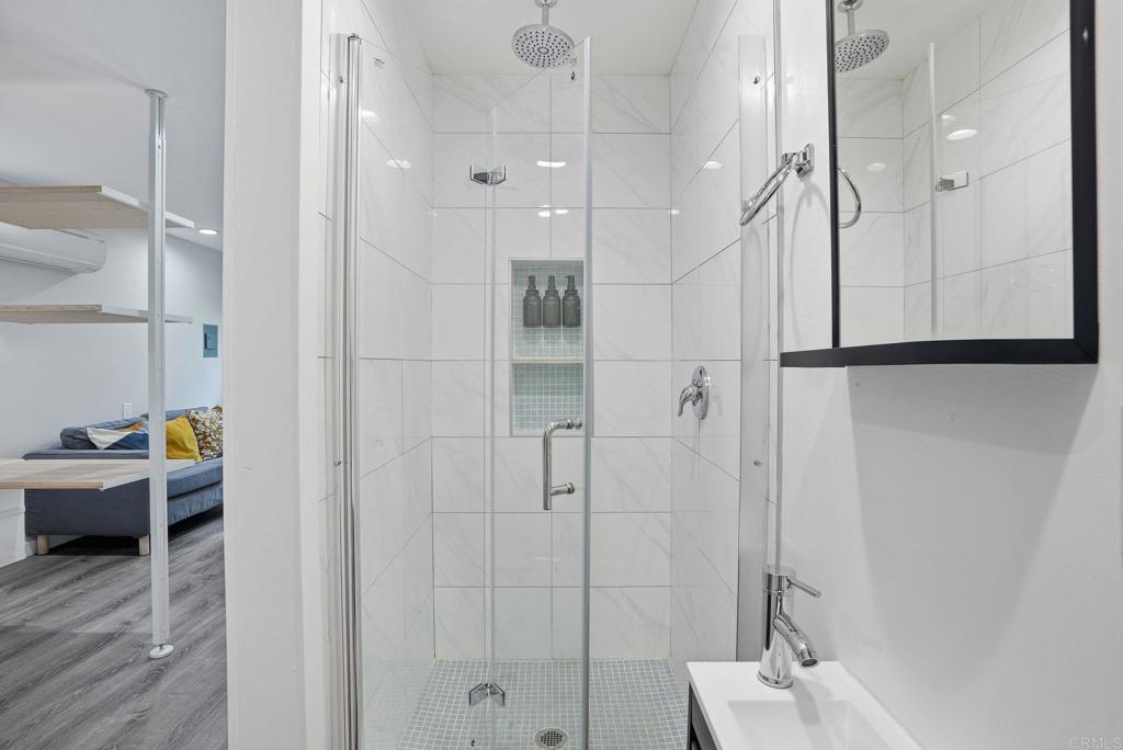2611 Adams Avenue - photo 8