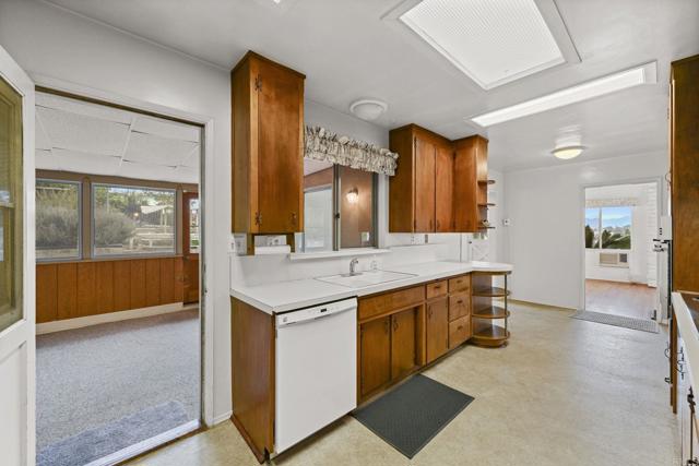 Detail Gallery Image 19 of 57 For 936 W 3rd Ave, Escondido,  CA 92025 - 3 Beds | 1 Baths