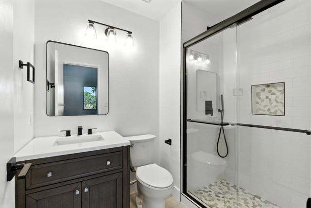 25 Bud Court, Pleasant Hill CA: https://media.crmls.org/mediaz/0d896d89-8dca-4a51-81e2-0c741bdf228c.jpg