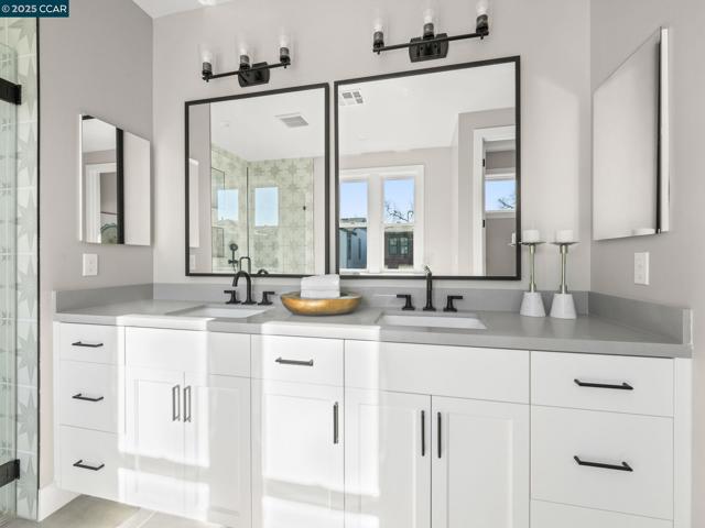 257 Haleena Place, Walnut Creek CA: https://media.crmls.org/mediaz/0d8a03a0-d58e-4e52-814d-fd60eae781d1.jpg