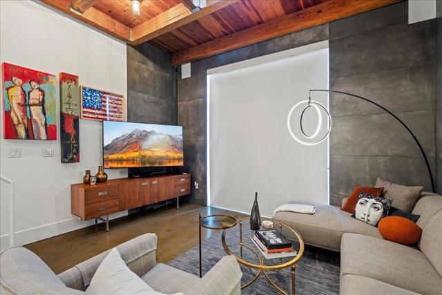 333 Santana Row, San Jose CA: https://media.crmls.org/mediaz/0d8a9bb9-64ad-4e71-a9ce-08bcf63b4731.jpg