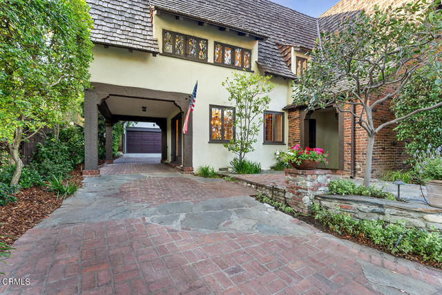 Detail Gallery Image 4 of 67 For 855 Old Mill Rd, Pasadena,  CA 91108 - 3 Beds | 3/1 Baths