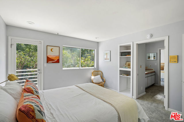 23246 Canzonet Street, Woodland Hills CA: https://media.crmls.org/mediaz/0d8aaaf9-3e58-4e9e-9d82-03f85ec2f034.jpg