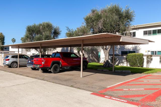 3845 Groton St, San Diego CA: https://media.crmls.org/mediaz/0d8b0c61-ead6-47bd-b0a7-908b9b3cd031.jpg