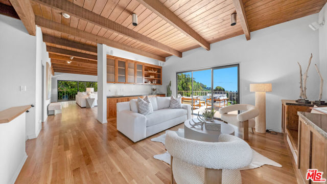 Drew Fenton | 966 Bluegrass Lane Los Angeles CA | MLS: 7357779