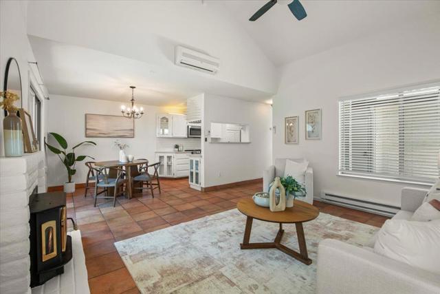 2650 Kentworth Way, Santa Clara CA: https://media.crmls.org/mediaz/0d8bc9ca-cf76-4f44-8e96-931f4941deee.jpg