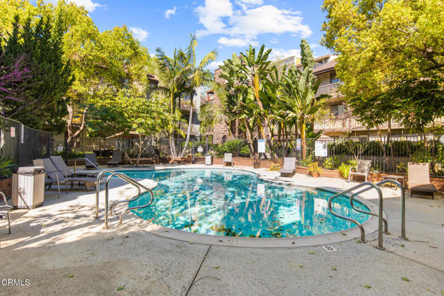 Detail Gallery Image 4 of 33 For 330 Cordova St #268,  Pasadena,  CA 91101 - 2 Beds | 3 Baths