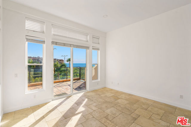 6436 Lunita Road, Malibu CA: https://media.crmls.org/mediaz/0d8d3ad8-6b62-42d1-9acd-7b1e706bc011.jpg