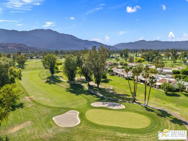 747 Inverness Drive, Rancho Mirage CA: https://media.crmls.org/mediaz/0d8d4eea-a83e-43f1-9d54-03ce32a26072.jpg