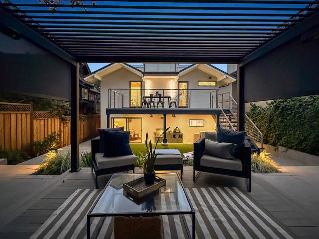 237 21st Avenue, Santa Cruz CA: https://media.crmls.org/mediaz/0d8e1716-6de1-4501-96d9-b31f3ffcc819.jpg