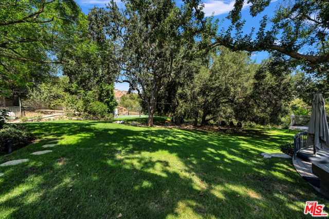 29105 Old Mill Creek, Agoura Hills CA: https://media.crmls.org/mediaz/0d8e6806-2200-44e1-83e9-be805aa6204c.jpg