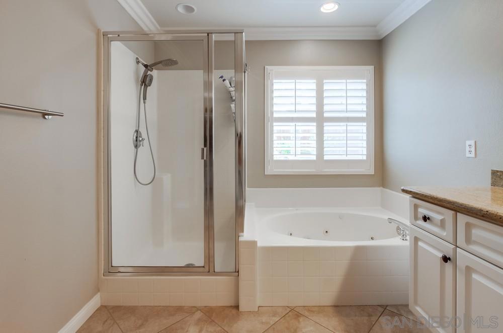 MLS #250041087SD image #15