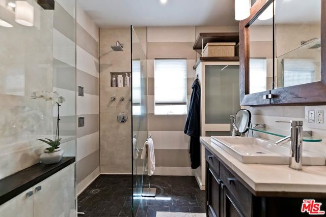 5990 Saturn Street, Los Angeles CA: https://media.crmls.org/mediaz/0d8ef73b-08a4-4d81-8c59-3cdd22fa350d.jpg