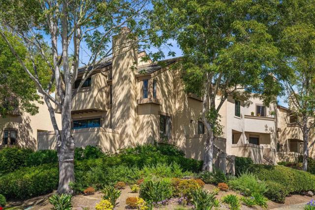 8451 Via Mallorca Unit 31, La Jolla CA: https://media.crmls.org/mediaz/0d8fd889-bbaf-4d48-ae32-7306ee833231.jpg