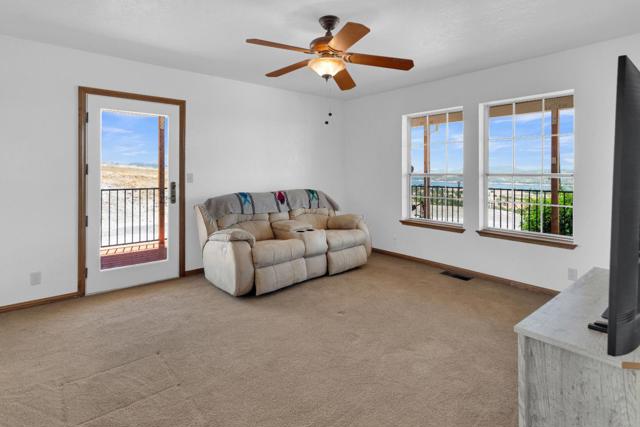 70500 Bradley Lockwood Road, Lockwood CA: https://media.crmls.org/mediaz/0d90174d-b3b0-478f-87c7-68a3febac6db.jpg