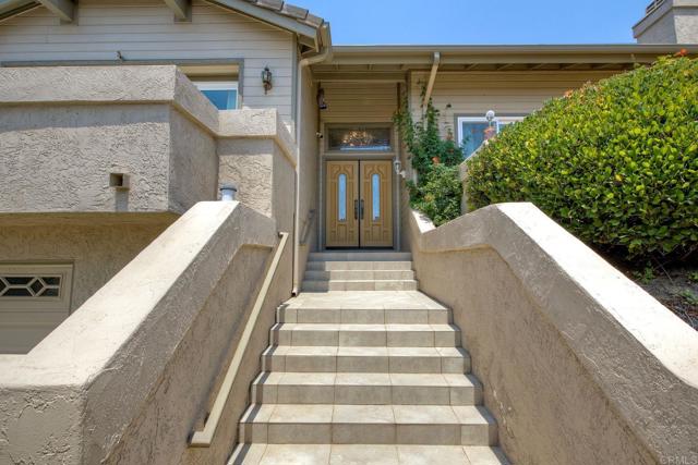 61 Via Larga Vista, Bonsall CA: https://media.crmls.org/mediaz/0d904dea-d6a1-401a-94f0-7a897499808b.jpg