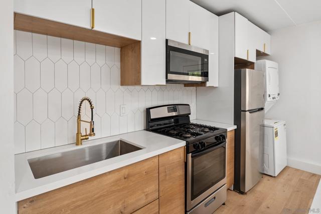 7942 & 7944 Calico St, San Diego CA: https://media.crmls.org/mediaz/0d91c31c-0e38-4f73-bf25-026834ba6035.jpg