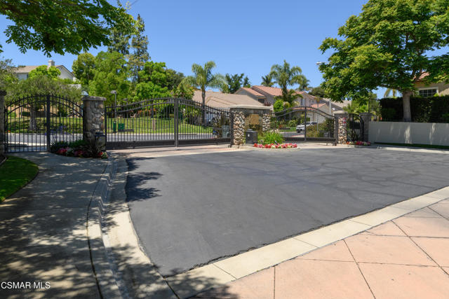 1663 Springhaven Avenue, Newbury Park CA: https://media.crmls.org/mediaz/0d91d86d-9aca-4e29-9393-5fc7a876e22c.jpg