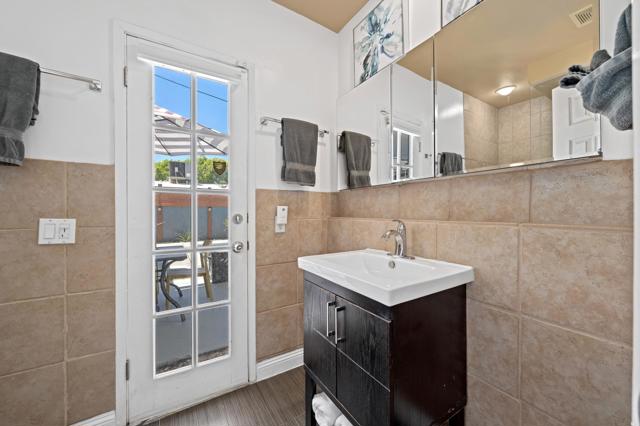 515 N Calle Marcus, Palm Springs CA: https://media.crmls.org/mediaz/0d939706-d94d-412a-a051-429d287793e1.jpg