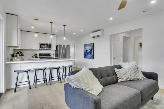1777 Beryl St, San Diego CA: https://media.crmls.org/mediaz/0d93a5b3-e41b-42bc-8388-32db0171afa6.jpg