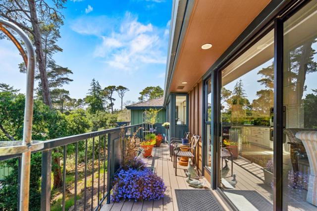 246 Del Mesa Carmel, Carmel CA: https://media.crmls.org/mediaz/0d93ddf7-4a03-4ecd-8fd8-f6be2c165d28.jpg