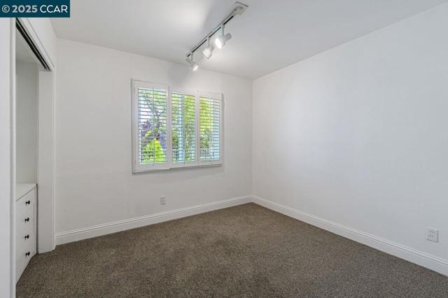 3338 Carlyle Ter, Lafayette CA: https://media.crmls.org/mediaz/0d940796-3277-488a-94dc-4f2adcd668e1.jpg