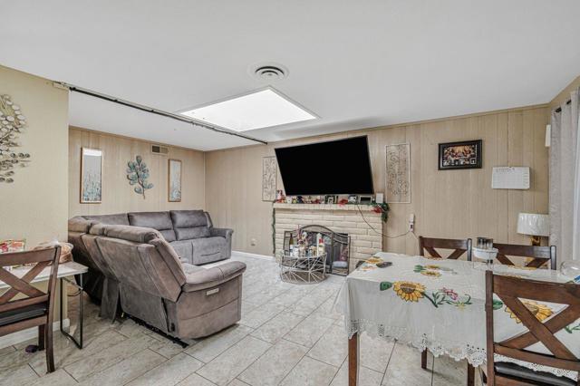 2210 San Blas Court, Modesto CA: https://media.crmls.org/mediaz/0d94953e-bc15-4746-82b6-65d7d7ba22db.jpg