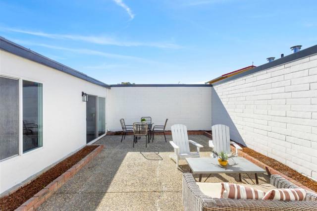 33169 Lake Oneida Street, Fremont CA: https://media.crmls.org/mediaz/0d949c69-f8b3-4ea8-a982-bd55fe901d9d.jpg