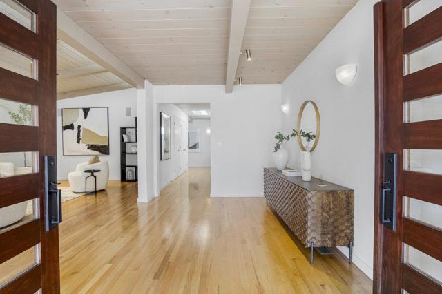 599 Dawn Drive, Sunnyvale CA: https://media.crmls.org/mediaz/0d9627e0-b948-4db7-8362-92790d0f48a8.jpg