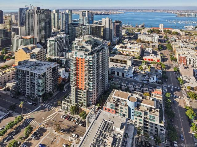 300 W Beech St, San Diego CA: https://media.crmls.org/mediaz/0d964e19-0c5c-4041-ba33-ceb1728003d8.jpg