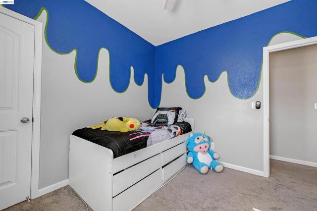 1589 Friendly St, Manteca CA: https://media.crmls.org/mediaz/0d96ae04-8ca7-4ba2-b477-b2bf886f5790.jpg