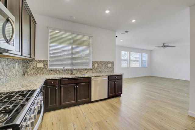 1924 Orfanos Ranch Drive, Brentwood CA: https://media.crmls.org/mediaz/0d96b730-d211-4ae6-9504-4210fa0ea2c7.jpg