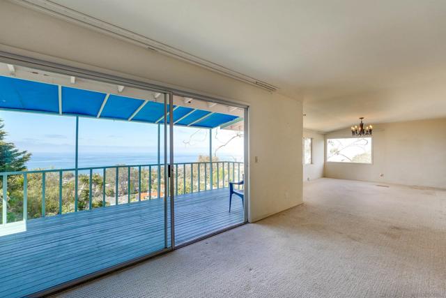 5995 La Jolla Corona Dr., La Jolla CA: https://media.crmls.org/mediaz/0d98496e-50cf-4b5f-aed3-316e626b3fdb.jpg
