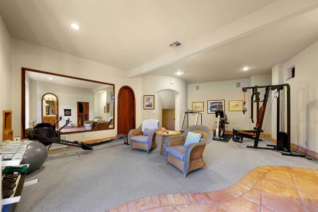 3198 Ashley Park Way, Jamul CA: https://media.crmls.org/mediaz/0d9881a5-128b-41a3-8e86-e80ca3e225f5.jpg