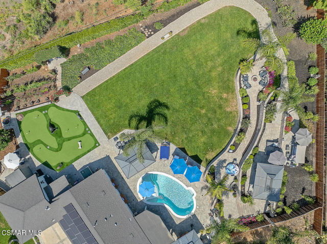 1233 Calle Olmo, Thousand Oaks CA: https://media.crmls.org/mediaz/0d988ec5-dde4-4e08-8f68-82dcfb5b81df.jpg