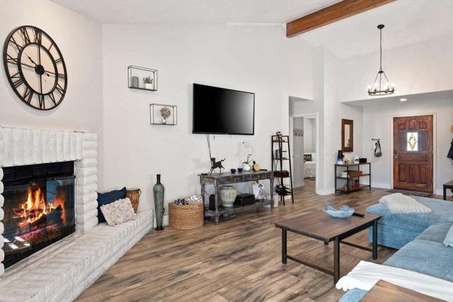 72815 Tampico Drive, Palm Desert CA: https://media.crmls.org/mediaz/0d98912d-cc6f-462e-b762-27732a39a2c0.jpg