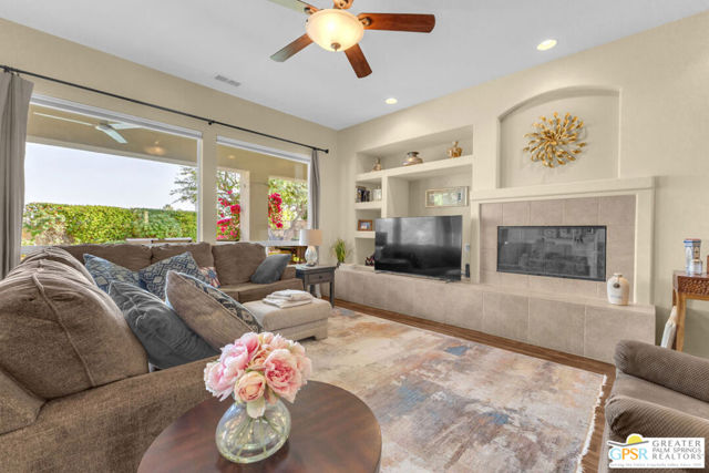 41728 Via Treviso, Palm Desert CA: https://media.crmls.org/mediaz/0d98b8e1-22a2-4bb6-9af8-c8bc617d5c07.jpg