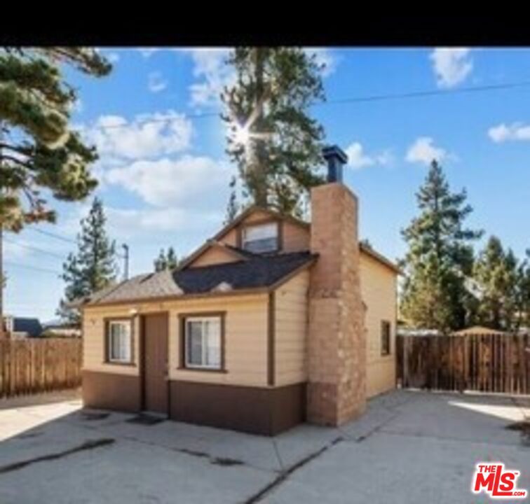 320 E Tiger Lily Drive