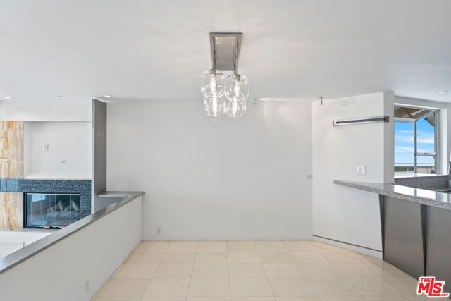 6 Eastwind Street, Marina del Rey CA: https://media.crmls.org/mediaz/0d99e9b8-6825-40ee-b88c-ecdc9812370e.jpg