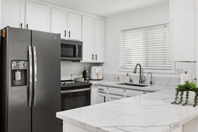 Detail Gallery Image 15 of 36 For 830 W Lincoln Ave #171,  Escondido,  CA 92026 - 2 Beds | 1 Baths