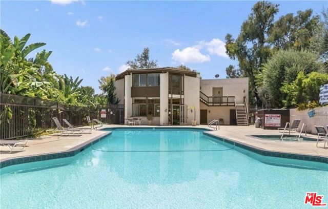 394 S MIRALESTE Drive, San Pedro CA: https://media.crmls.org/mediaz/0d9a80a0-185a-4465-ab1b-c21af9c51218.jpg
